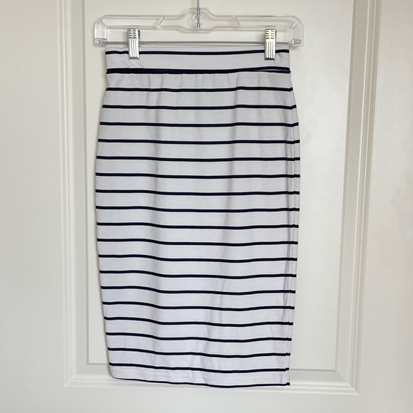 Cotton On Striped Stretch Pencil Skirt - Picture 2 of 4